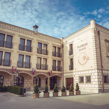 Hotel Florian Palace Jindřichův Hradec Exterior foto